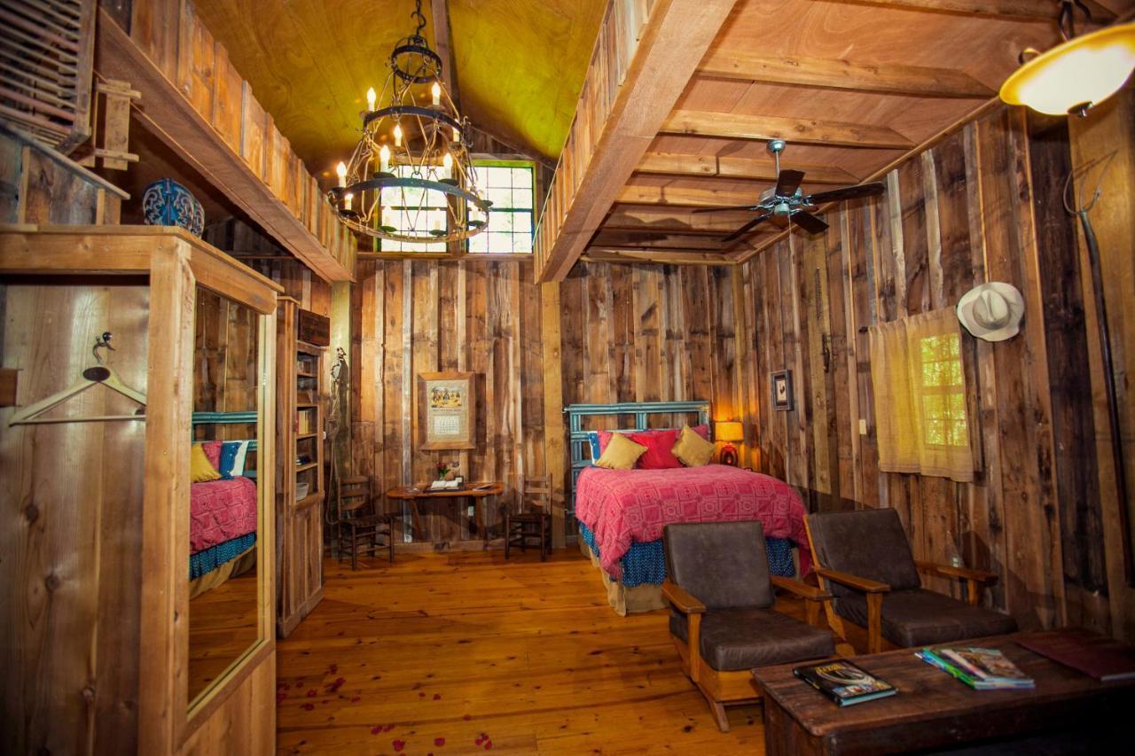 7F Lodge And Events Колледж-Стейшен Екстер'єр фото